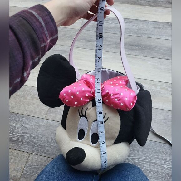 adorable Minnie Mouse head plush baskets with handles! This set includes 2 baske - Picture 5 of 16